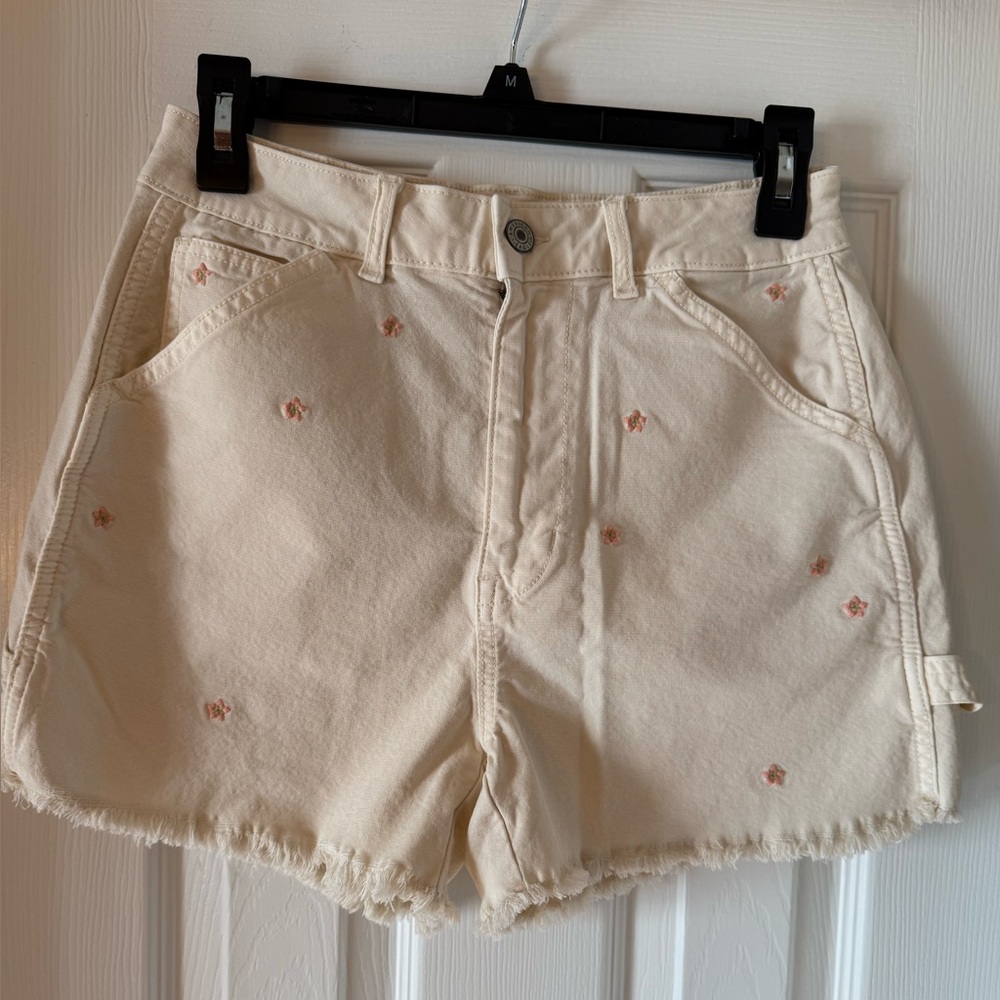 American Eagle Outfitters Cream Cargo Shorts with Pink Embroidery